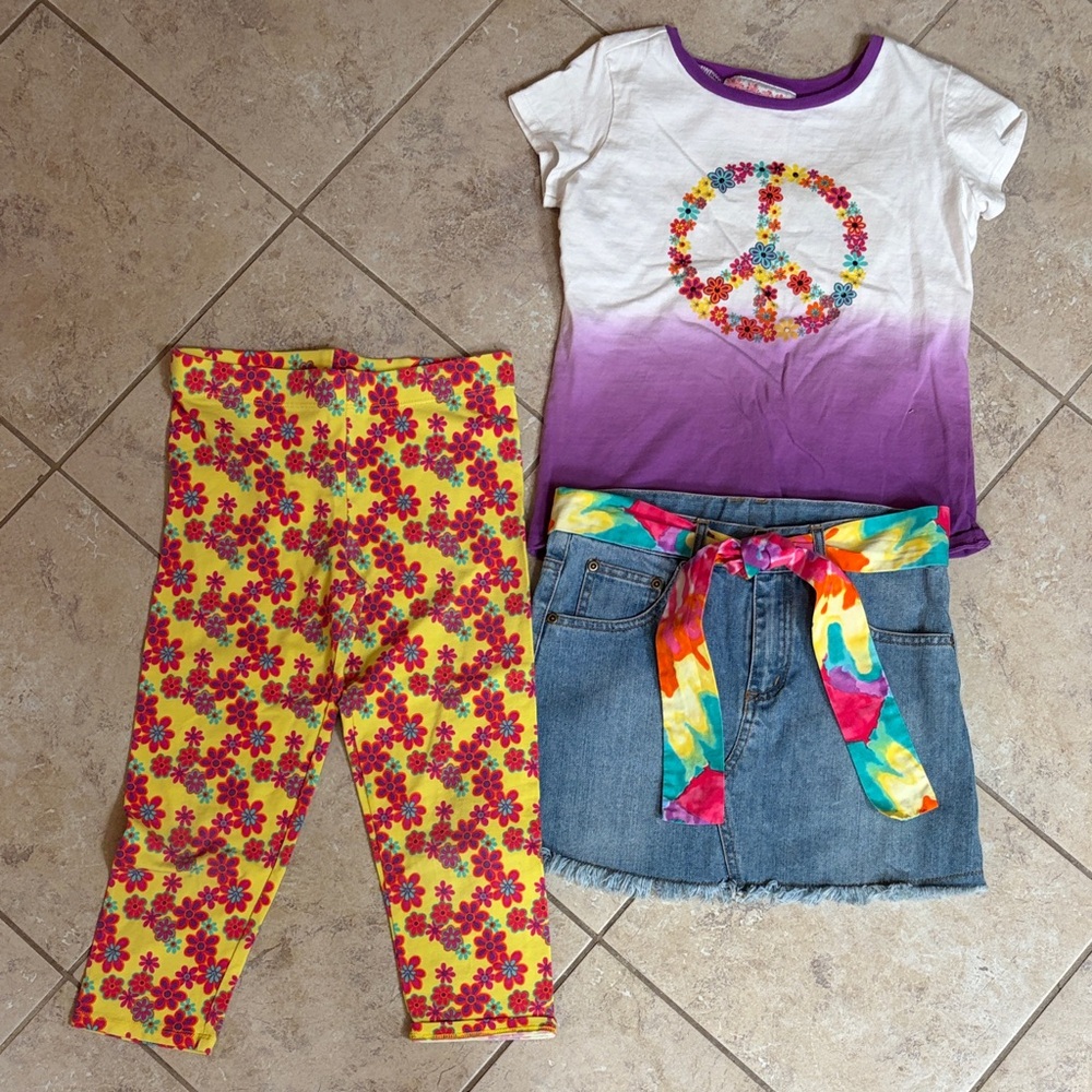 Dress Like American Girl Julie Albright in Skirt (8), Tee and Leggings (10-12).